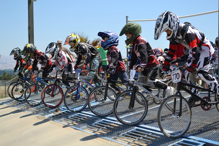 childrens bmx racing bikes